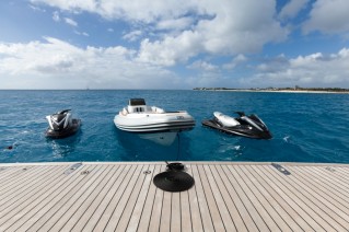 Motor yacht IDOL-  Swim Platform tenders and toys